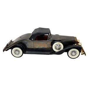1931 Cadillac V-16 AM Radio 10" Long Battery Powered